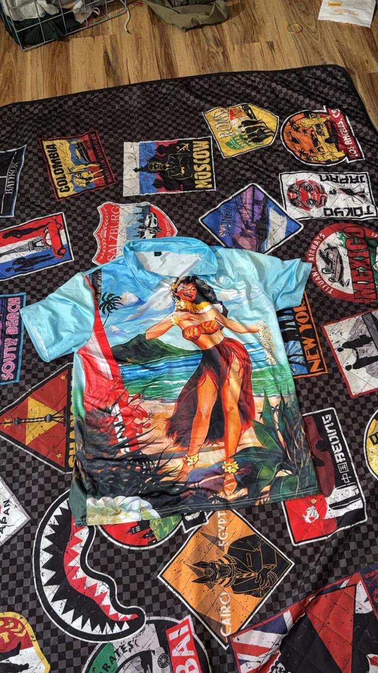 Vintage Thums Up Sportswear Tropical Pin-Up Hula Girl Hawaiian Shirt